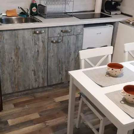 Dimi House شقة